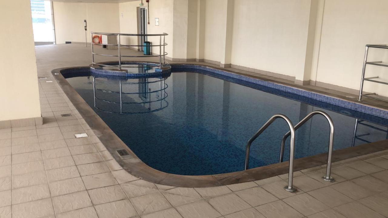 Appartamento Cozy 2Bhk Near To Dmcc Metro Station -505 Dubai Esterno foto