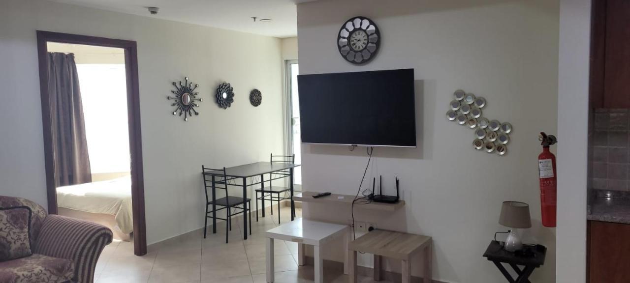 Appartamento Cozy 2Bhk Near To Dmcc Metro Station -505 Dubai Esterno foto