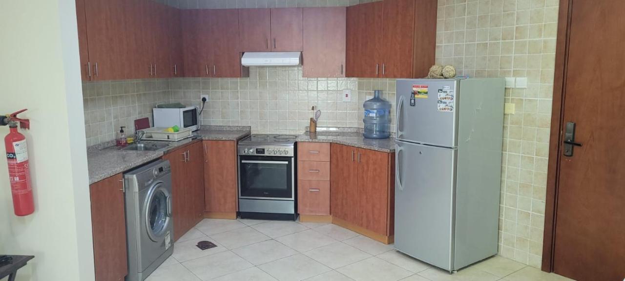 Appartamento Cozy 2Bhk Near To Dmcc Metro Station -505 Dubai Esterno foto