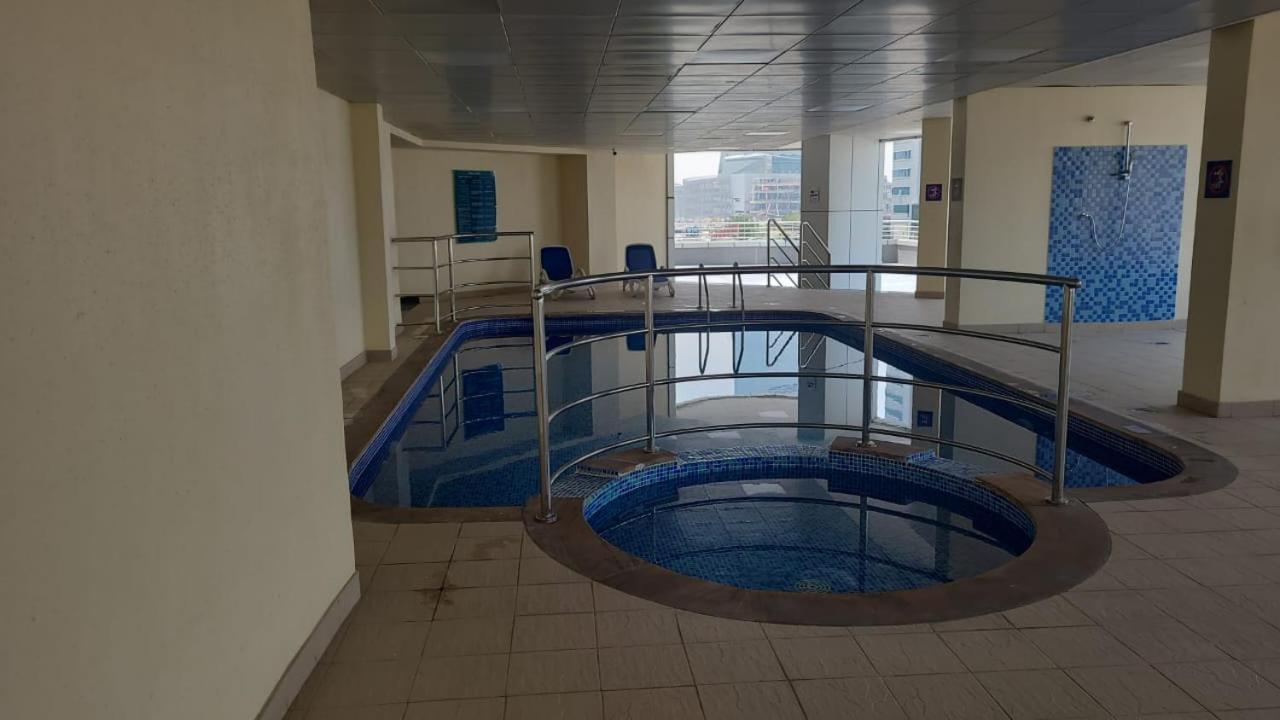 Appartamento Cozy 2Bhk Near To Dmcc Metro Station -505 Dubai Esterno foto